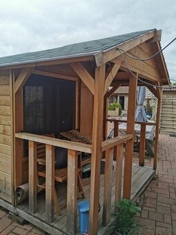 Záhradný domček s terasou 5x2,5m