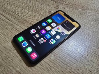 Iphone 11 128gb s novou bateriou plnefunkcny ma len bezne zn