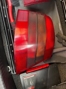 Zadné svetla Golf 4
