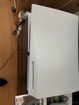 Ps5 + 2 ovladace a hry