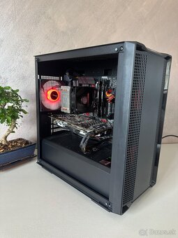 I5-8400 / RX580 8GB /16GB DDR4 RAM / 250GB NVME