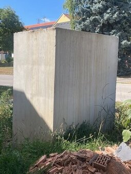 betónová vodomerná šachta Klartec