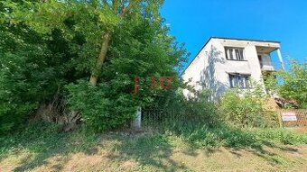 Rodinný dom, garáž a záhrada 800 m2, Lontov, okres Levice (S