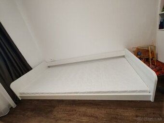 Montessori drevená posteľ Sia - biela