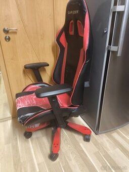 Dxracer červena KING SERIES +vankusik na hlavu a bedrovy