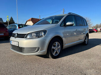 VW Touran 1.6 TDI diesel, 77kW, MT/6, rok:09.2010.