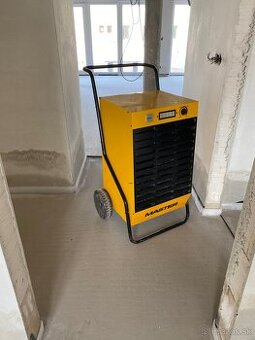 Prenajmem odvlhcovac vzduchu MASTER - 1