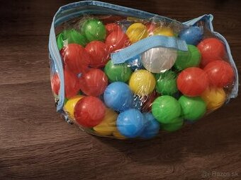 Predám farebné loptičky