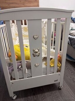 Postieľka a komoda erbesi