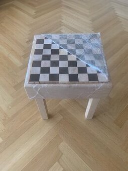 STOLIK S KOCKAMI, dreveny nabytok