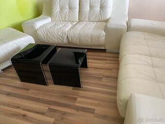 Stolík servírovací