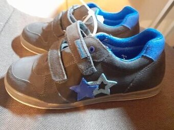 Nové topánky protetika č.32