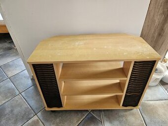 Darujem stolik pod tv