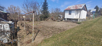 Záhrada s murovanou chatou Zlatý Potok Zvolen