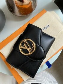 Nádherná černá peněženka Louis Vuitton - 1