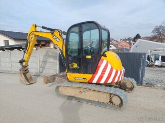 Jcb 8055