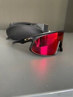 OAKLEY RSLV slnecne okuliare