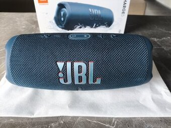 JBL Charge 5