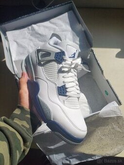 Jordan 4
