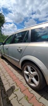 Opel astra h