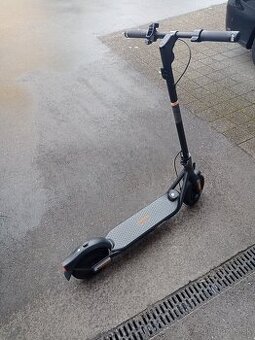 Kolobezka Ninebot KickScooter F2 E