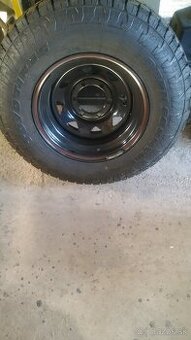 Pneu 235/75 r15