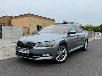 / / / R E Z E R V É / / / Superb 3 sedan 1.8TSI 132kW 180K - 1