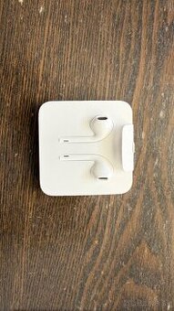 Apple EarPods s konektorom Lightning