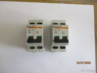 Predám vypínač 32A  Rôzne ističe