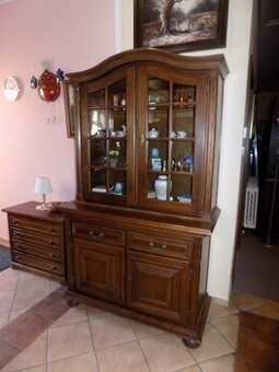 Príborník - vitrína