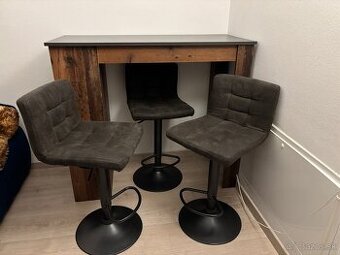 Predam stôl a stoličky