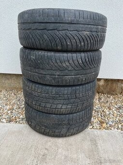 235/45 R19 zimne pneu