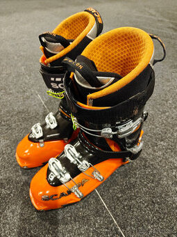 SKIALPOVÉ LYŽIARKY SCARPA 45-46EUR