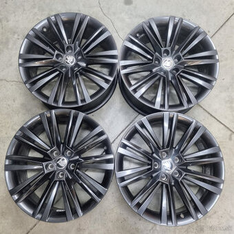Hliníkové Škoda disky 5x112 R19 8J ET44 - 1