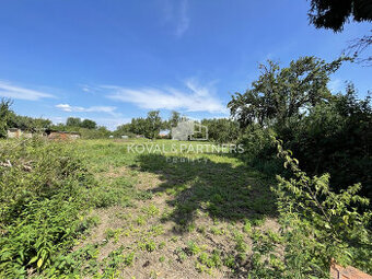 Rodinný dom s pozemkom 1720 m2 - 1