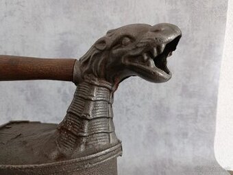 Atypická sběratelská žehlička DRAK do vaší sbírky, muzea - 1