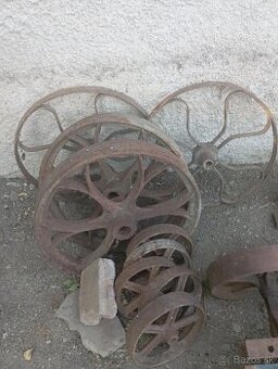 Predám kolesá na staré stabilné motory