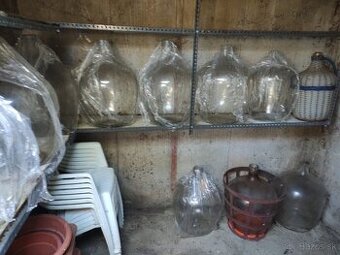 Predám sklenené demižóny