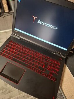 Lenovo Y520