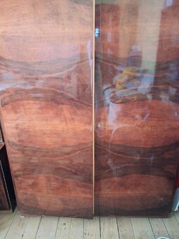 Retro drevene skrine