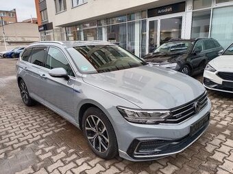 VW Passat B8 Variant GTE 1.4TSI 160kW DSG - záruka Autodraft