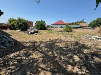 stavebný pozemok v obci Mužla - 1