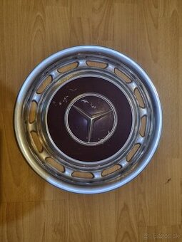 Puklica Mercedes w123 piano a ine.