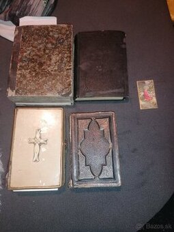 Biblie a modlitebne knižky