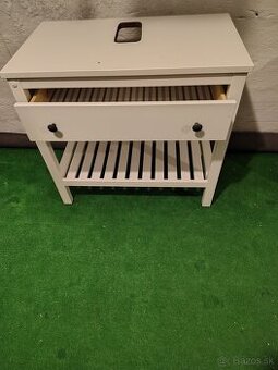 predám hemnes IKEA Otvorená skrinka na umývadlo