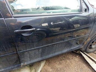 Pravé predné dvere golf 4