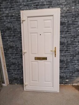 Plastové dvere Č. 202. Ľ