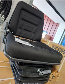 Predam sedacku sofer+spolujazdec traktor Zetor
