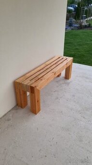 Lavička, bench