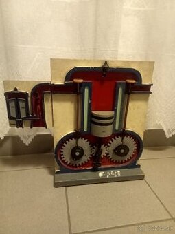 Školsky model
